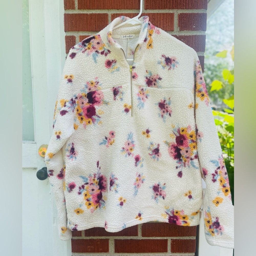 Linda Anderson floral pullover